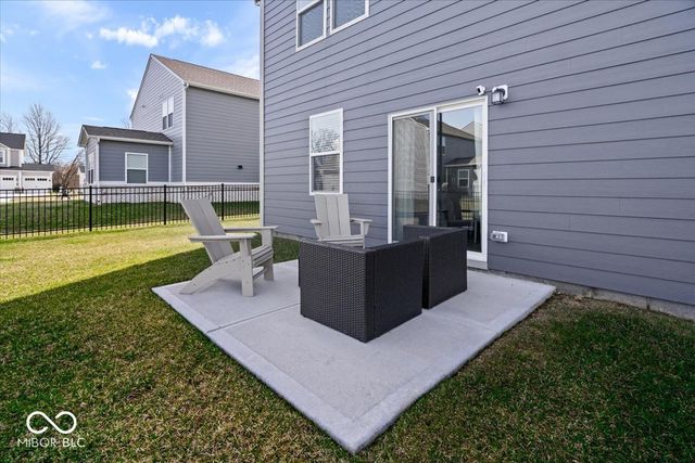 5816 Summertree Place, Whitestown, IN 46075