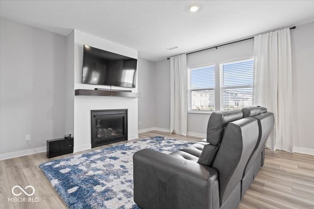 5816 Summertree Place, Whitestown, IN 46075