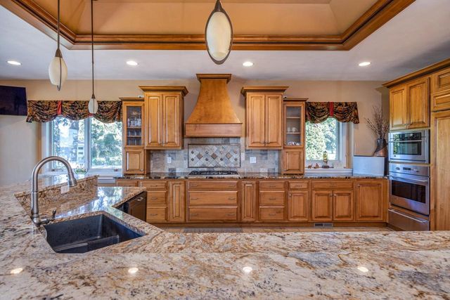 5457 NICKELS DRIVE, Oshkosh, WI 54904