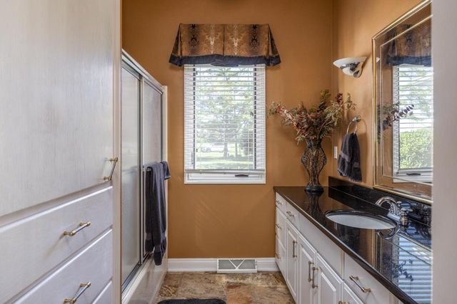 5457 NICKELS DRIVE, Oshkosh, WI 54904