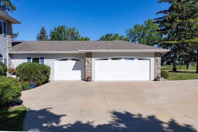 5457 NICKELS DRIVE, Oshkosh, WI 54904