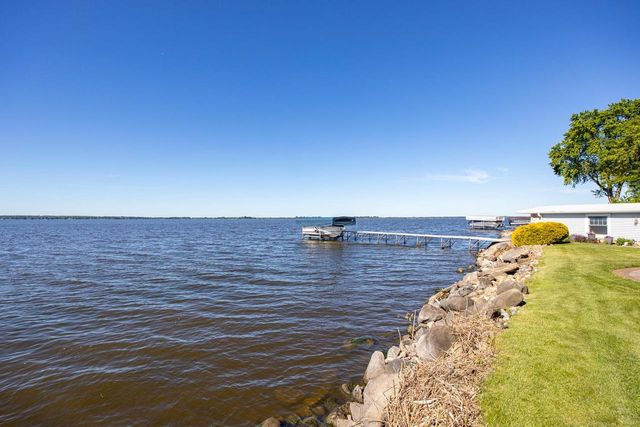 5457 NICKELS DRIVE, Oshkosh, WI 54904
