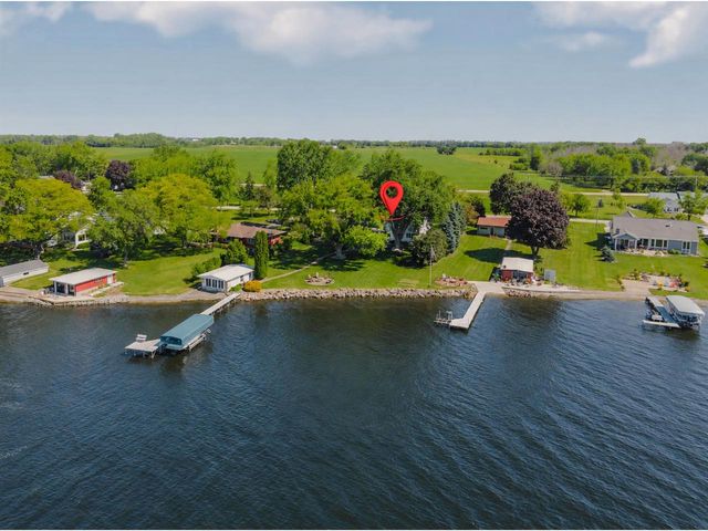 5457 NICKELS DRIVE, Oshkosh, WI 54904