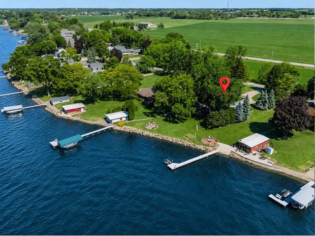 5457 NICKELS DRIVE, Oshkosh, WI 54904