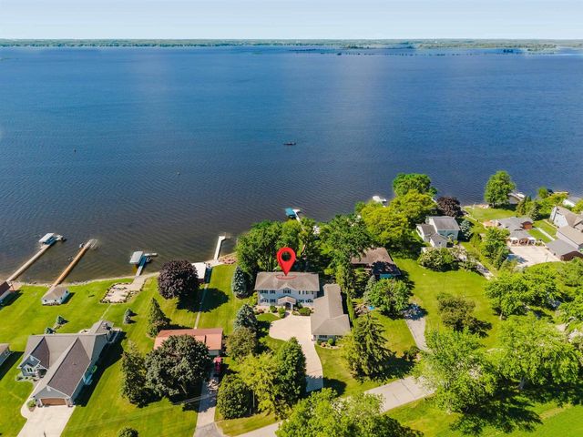 5457 NICKELS DRIVE, Oshkosh, WI 54904