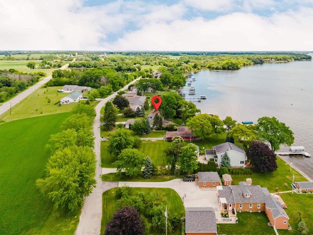 5457 NICKELS DRIVE, Oshkosh, WI 54904