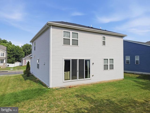 12423 GEMSTONE DR, Hagerstown, MD 21740