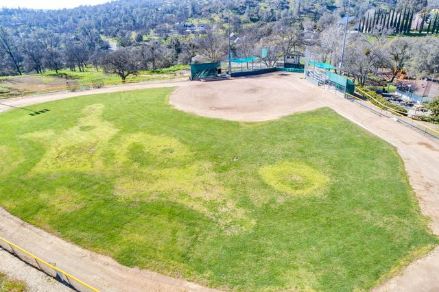 29348 Powder Horn Way, Coarsegold, CA 93614