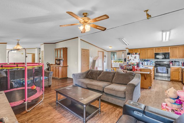 12321 Fertig Road, Poland, IN 47868