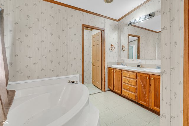 12321 Fertig Road, Poland, IN 47868