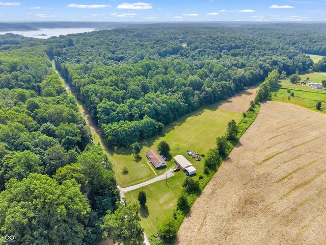 12321 Fertig Road, Poland, IN 47868