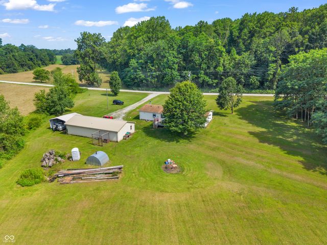 12321 Fertig Road, Poland, IN 47868
