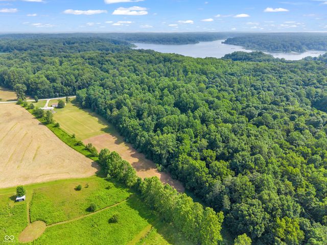 12321 Fertig Road, Poland, IN 47868