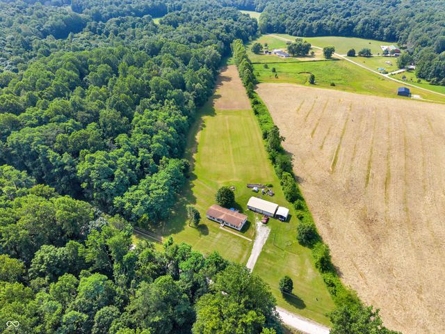 12321 Fertig Road, Poland, IN 47868