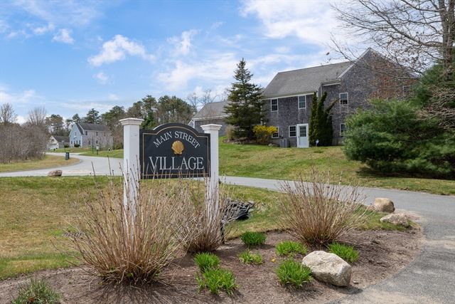 7 Schooner Ln B, Mashpee, MA 02649