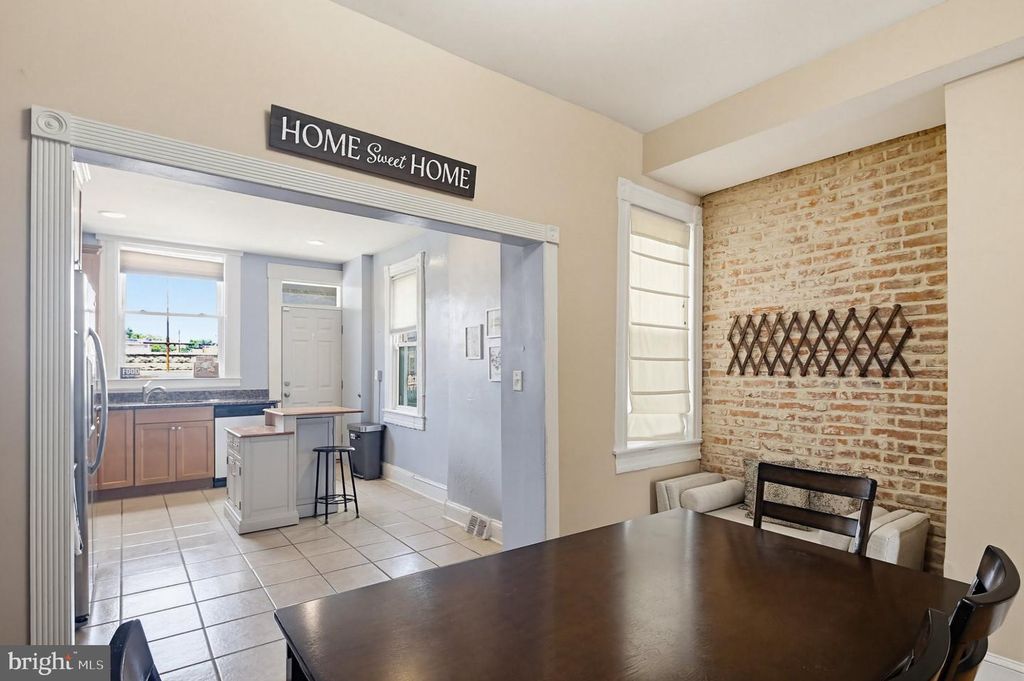 Image 14 of property listing at 3116 E BALTIMORE ST E, Baltimore, MD 21224