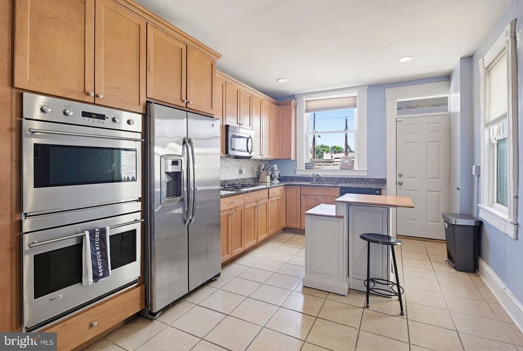 Image 19 of property listing at 3116 E BALTIMORE ST E, Baltimore, MD 21224