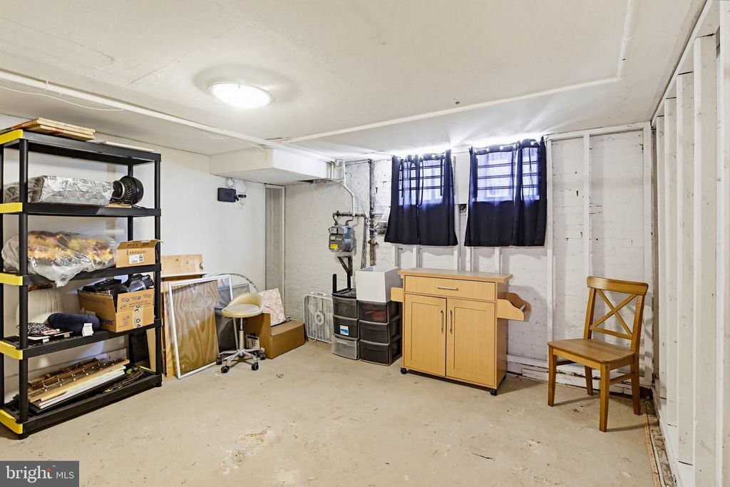 Image 35 of property listing at 3116 E BALTIMORE ST E, Baltimore, MD 21224