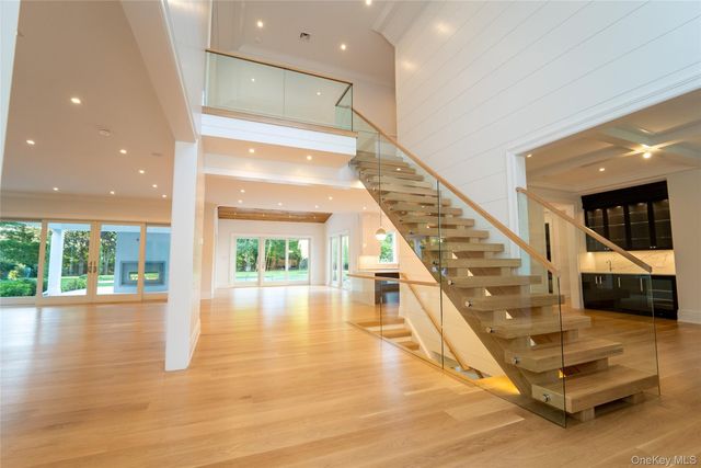 59 Shinnecock Hills Road, Southampton, NY 11968