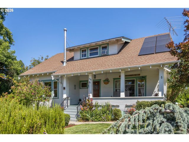 990 TAYLOR St, Mt Angel, OR 97362