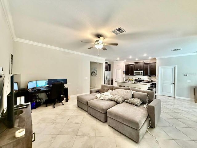 10143 COUNT FLEET DRIVE, Ruskin, FL 33573