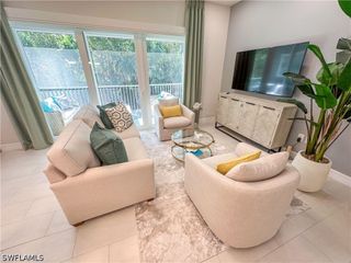 232 Indies DR E 201, Naples, FL 34114
