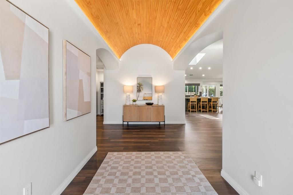 5183 El Arbol Drive, Carlsbad, CA 92008