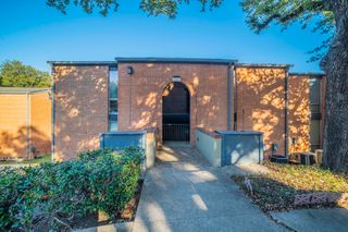 526 E Avenue J C, Grand Prairie, TX 75050