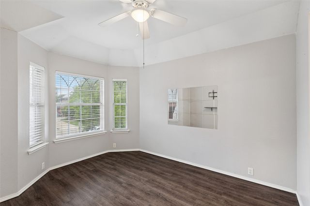 2702 Saint Charles Drive, Mansfield, TX 76063