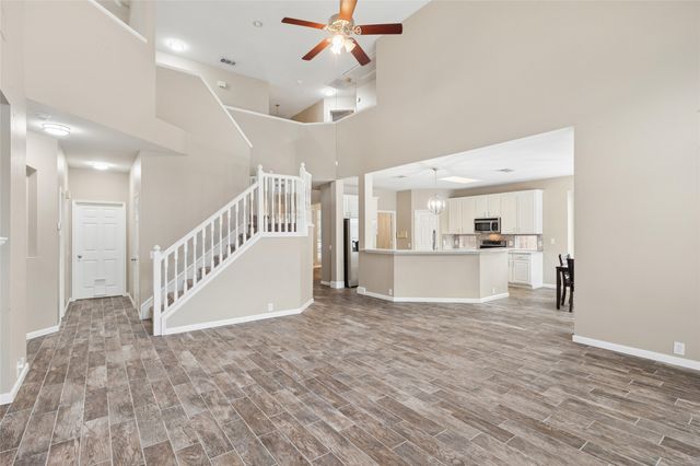 2702 Saint Charles Drive, Mansfield, TX 76063
