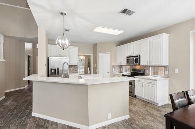 2702 Saint Charles Drive, Mansfield, TX 76063