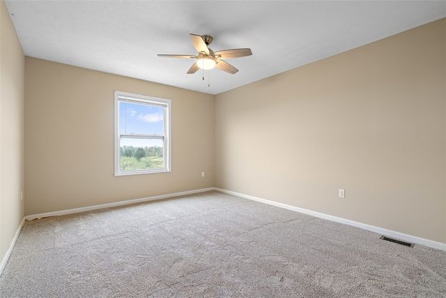 183 Kruger Cir, Forward Twp, PA 16033