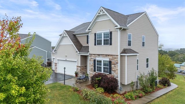 183 Kruger Cir, Forward Twp, PA 16033