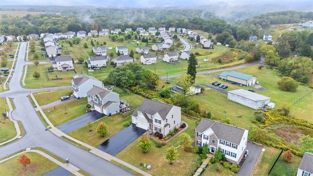 183 Kruger Cir, Forward Twp, PA 16033