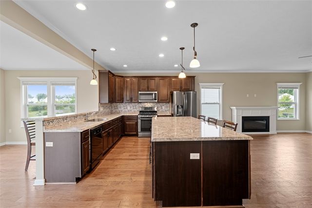 183 Kruger Cir, Forward Twp, PA 16033