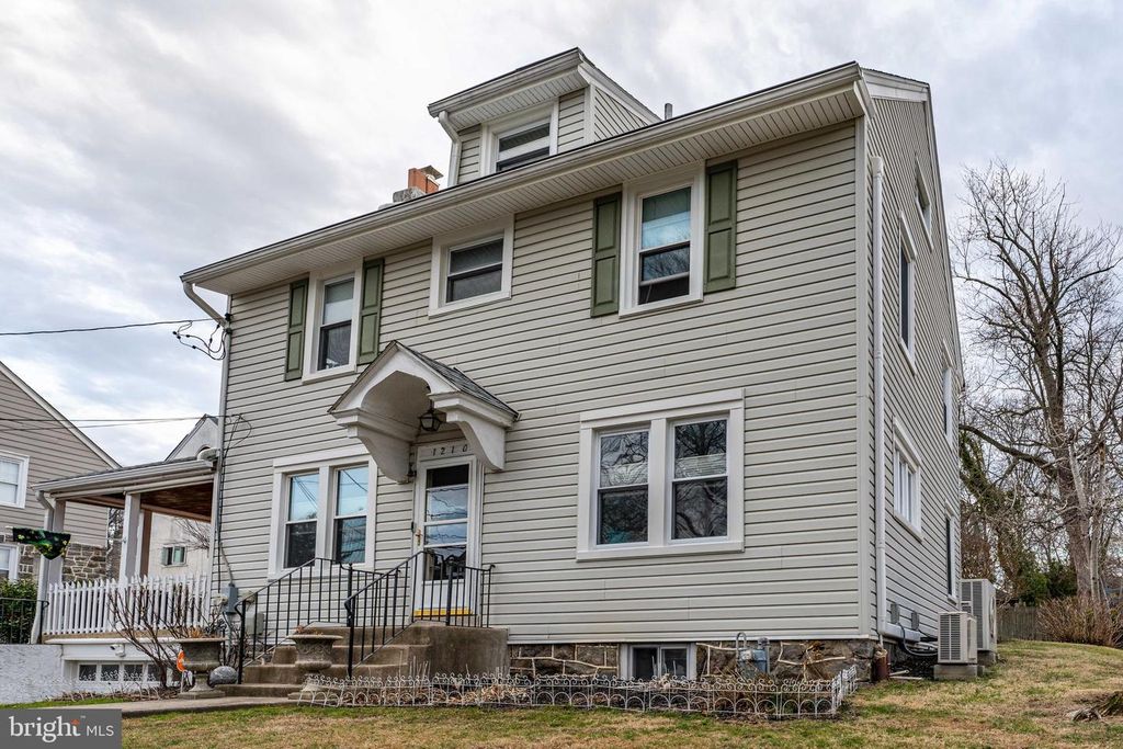 3210 HIGHLAND AVE, Drexel Hill, PA 19026