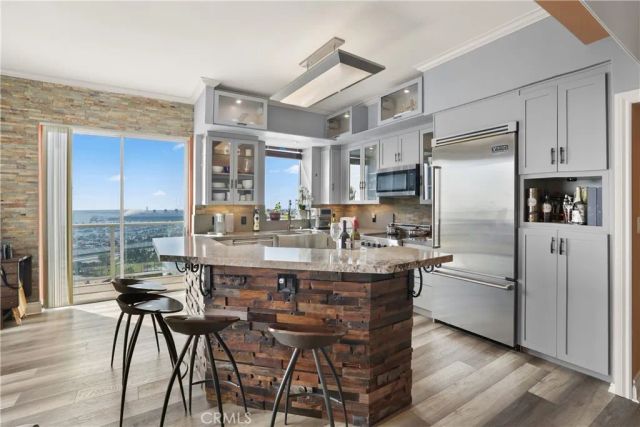 488 E Ocean, Long Beach, CA 90802