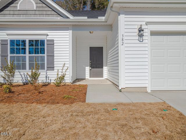 382 Black Oak Court, Clayton, NC 27520