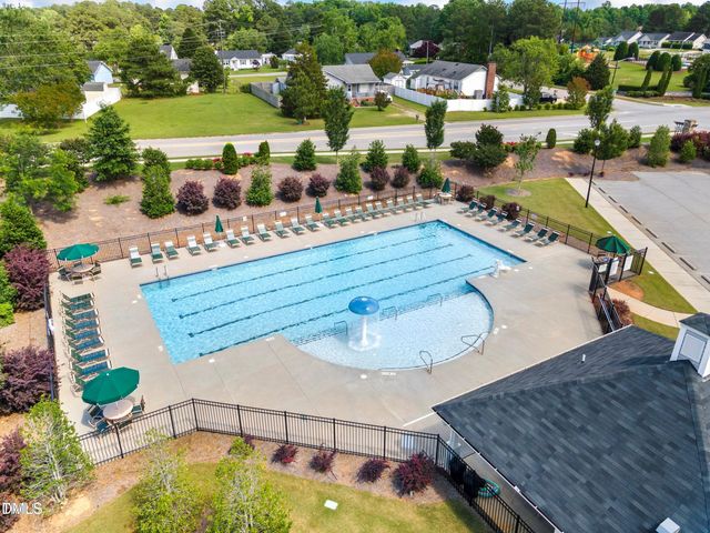 382 Black Oak Court, Clayton, NC 27520