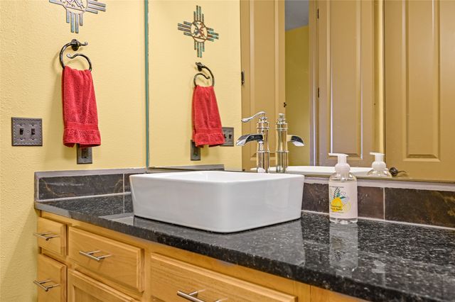 1405 Vegas Verdes Drive 235, Santa Fe, NM 87507