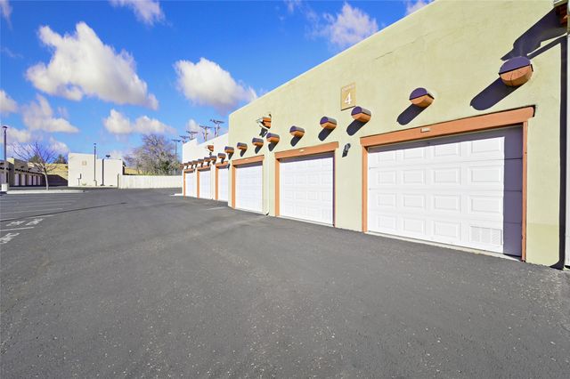 1405 Vegas Verdes Drive 235, Santa Fe, NM 87507