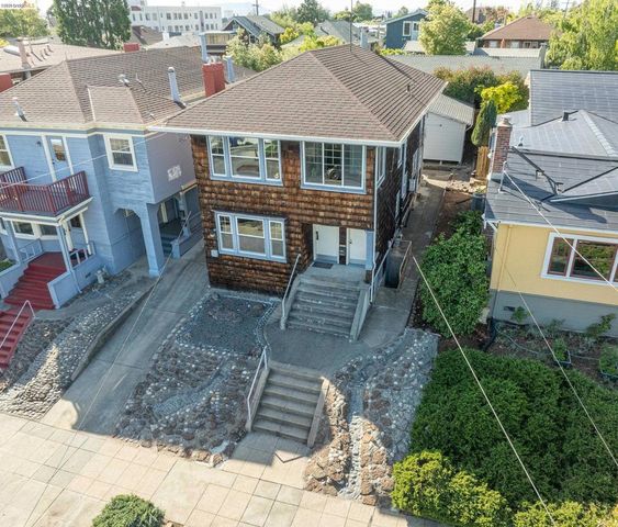 4283 Howe Street, Oakland, CA 94611