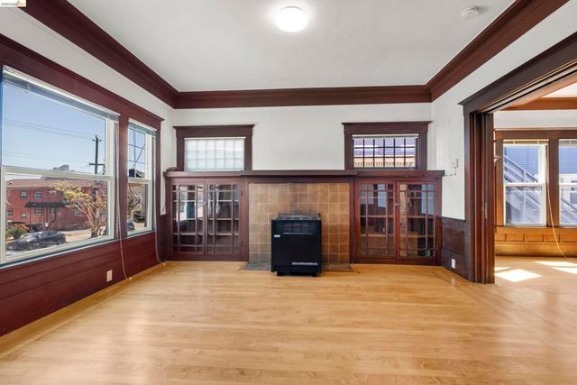 4283 Howe Street, Oakland, CA 94611