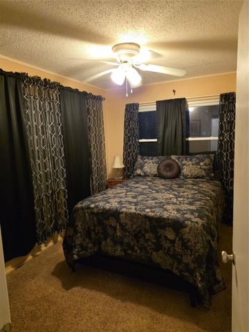 140 Sharon Lane, Livingston, TX 77351