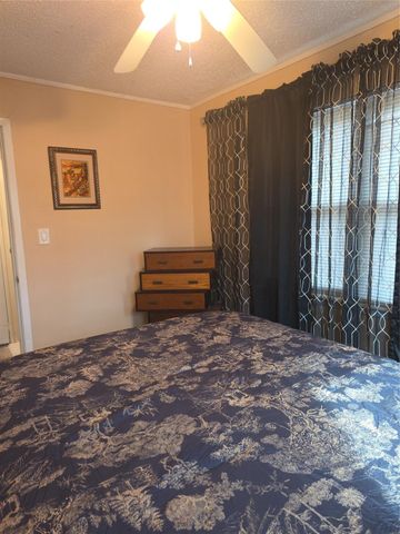 140 Sharon Lane, Livingston, TX 77351