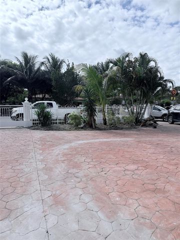 721 NE 139th Street A, North Miami, FL 33161
