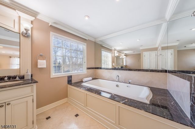 33 Juniper Way, Bernards Twp., NJ 07920