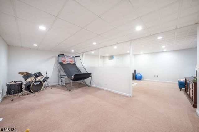 33 Juniper Way, Bernards Twp., NJ 07920