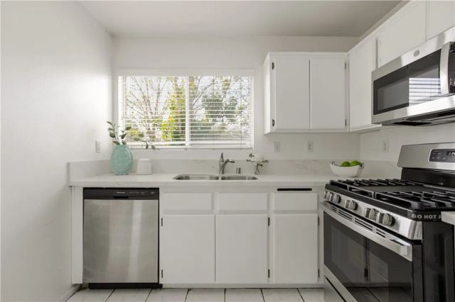 1033 Shelby, Beaumont, CA 92223