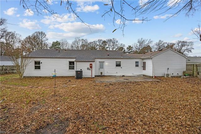 1205 Bramblewood CT, Chesapeake, VA 23323